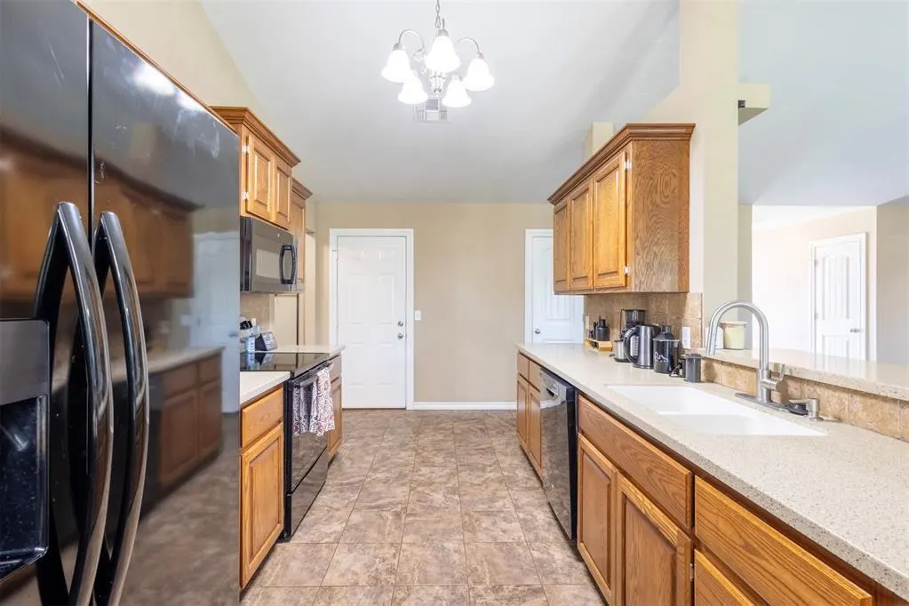 Photo 8 — 110 Ranch Road, Elk City, OK 73644