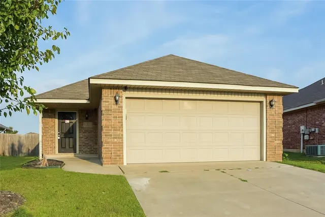 Front exterior — 8105 Frye Lane, Oklahoma City, OK 73135