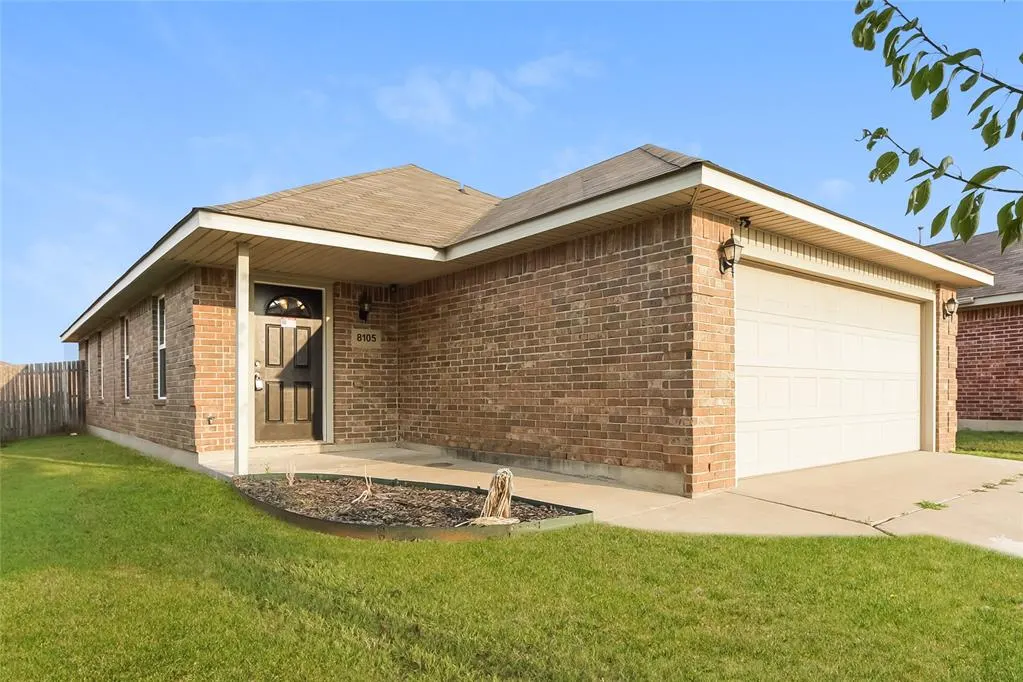 Photo 3 — 8105 Frye Lane, Oklahoma City, OK 73135