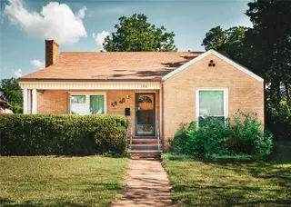 Sold home at 1316 W Dakota Avenue