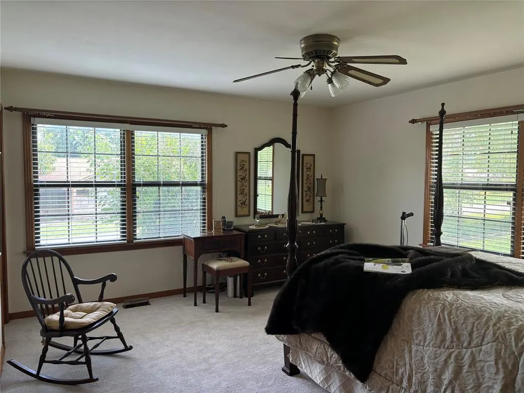 Photo 9 — 710 W 17th Street, Sulphur, OK 73086