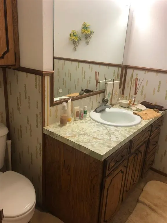 Photo 10 — 710 W 17th Street, Sulphur, OK 73086