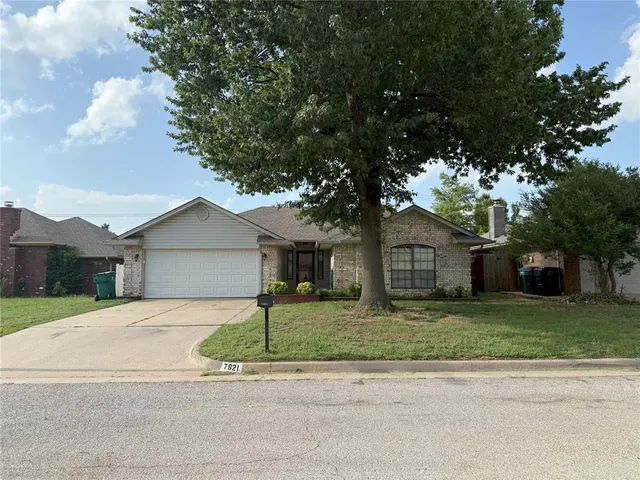 Front exterior — 7821 NW 84th Street, Oklahoma City, OK 73132