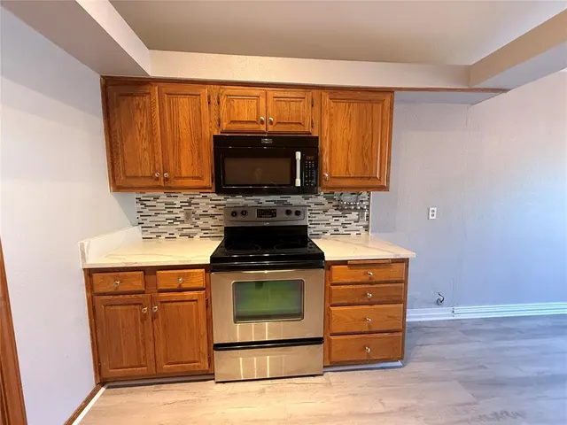 Photo 5 — 7821 NW 84th Street, Oklahoma City, OK 73132