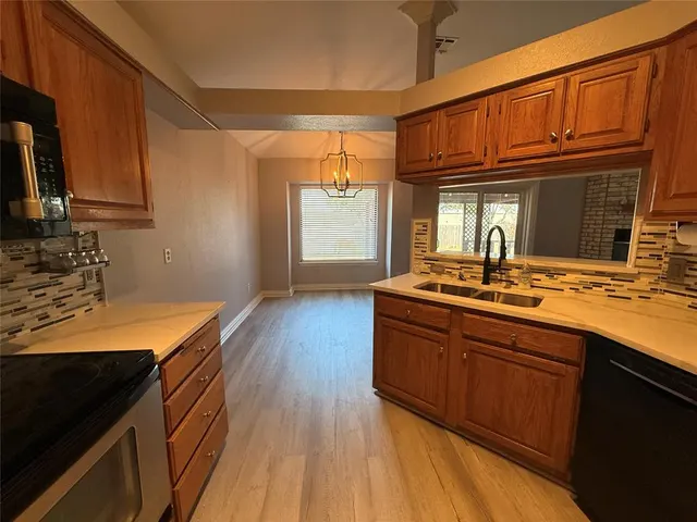Photo 8 — 7821 NW 84th Street, Oklahoma City, OK 73132