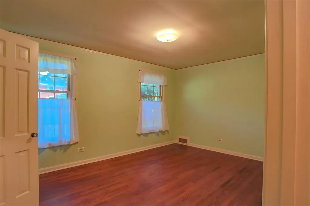 Photo 15 — 705 SE Jefferson Street, Idabel, OK 74745