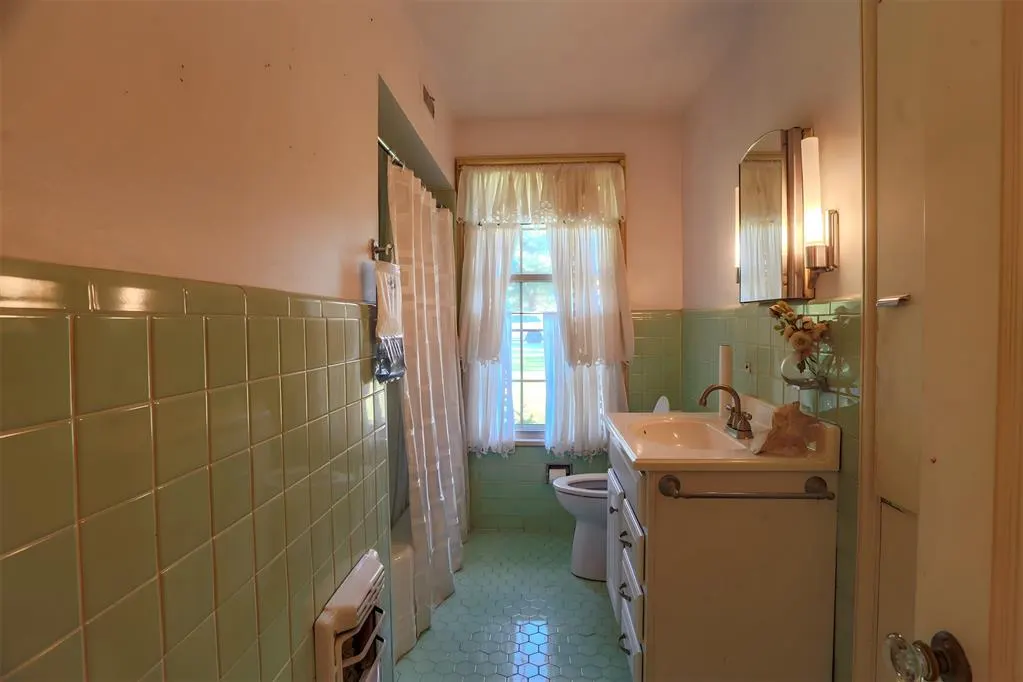 Photo 17 — 705 SE Jefferson Street, Idabel, OK 74745