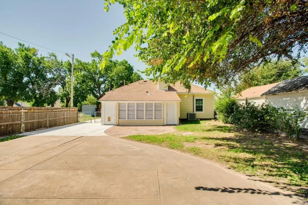 Photo 42 — 1214 W James Avenue, Enid, OK 73703