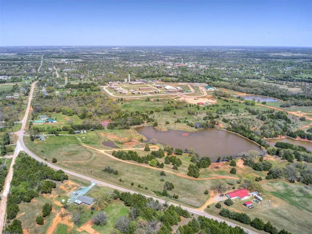 Photo 8 — 22063 Jean Amerson Drive, Tecumseh, OK 74873