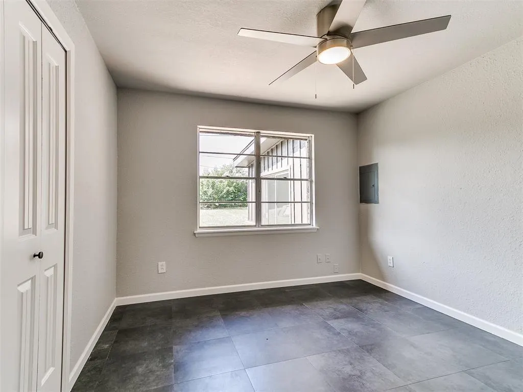 Photo 10 — 5712 NW 64th Street, Warr Acres, OK 73132