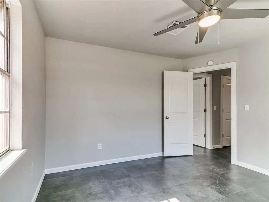 Photo 20 — 5712 NW 64th Street, Warr Acres, OK 73132