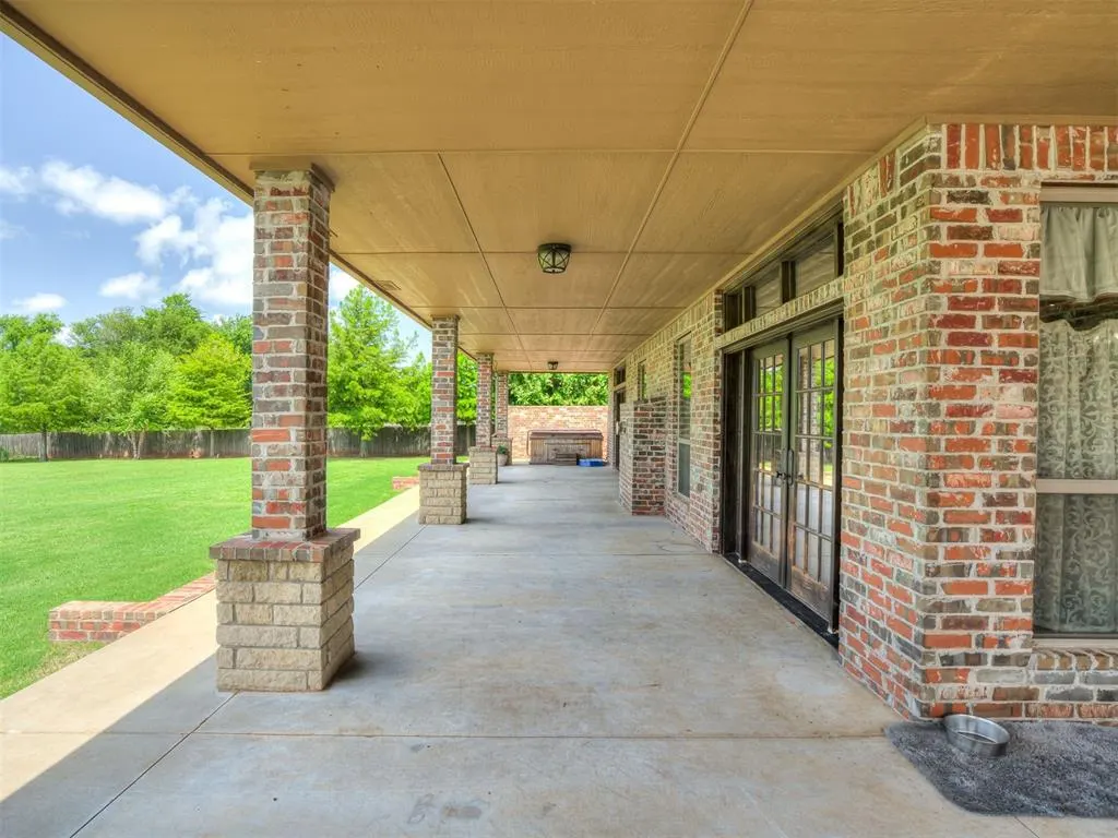 Photo 42 — 10925 San Lorenzo Drive, Oklahoma City, OK 73173