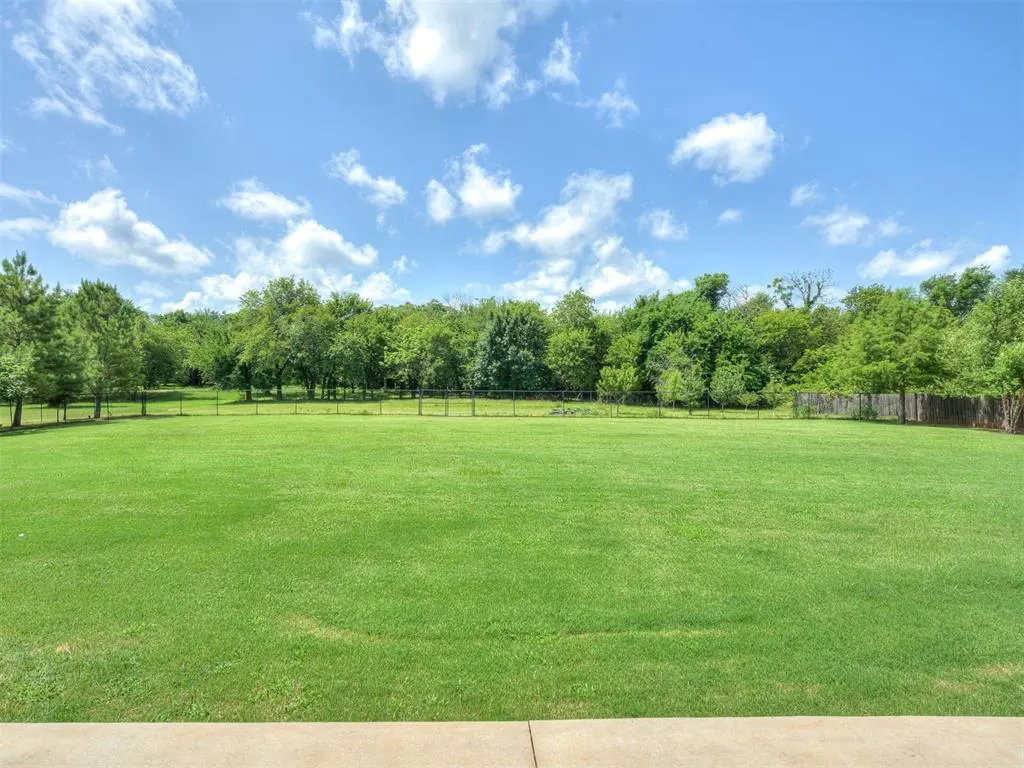 Photo 47 — 10925 San Lorenzo Drive, Oklahoma City, OK 73173