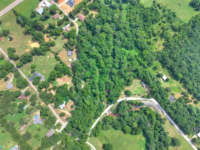 Photo 6 — 4 Hillcrest Drive, Shawnee, OK 74801