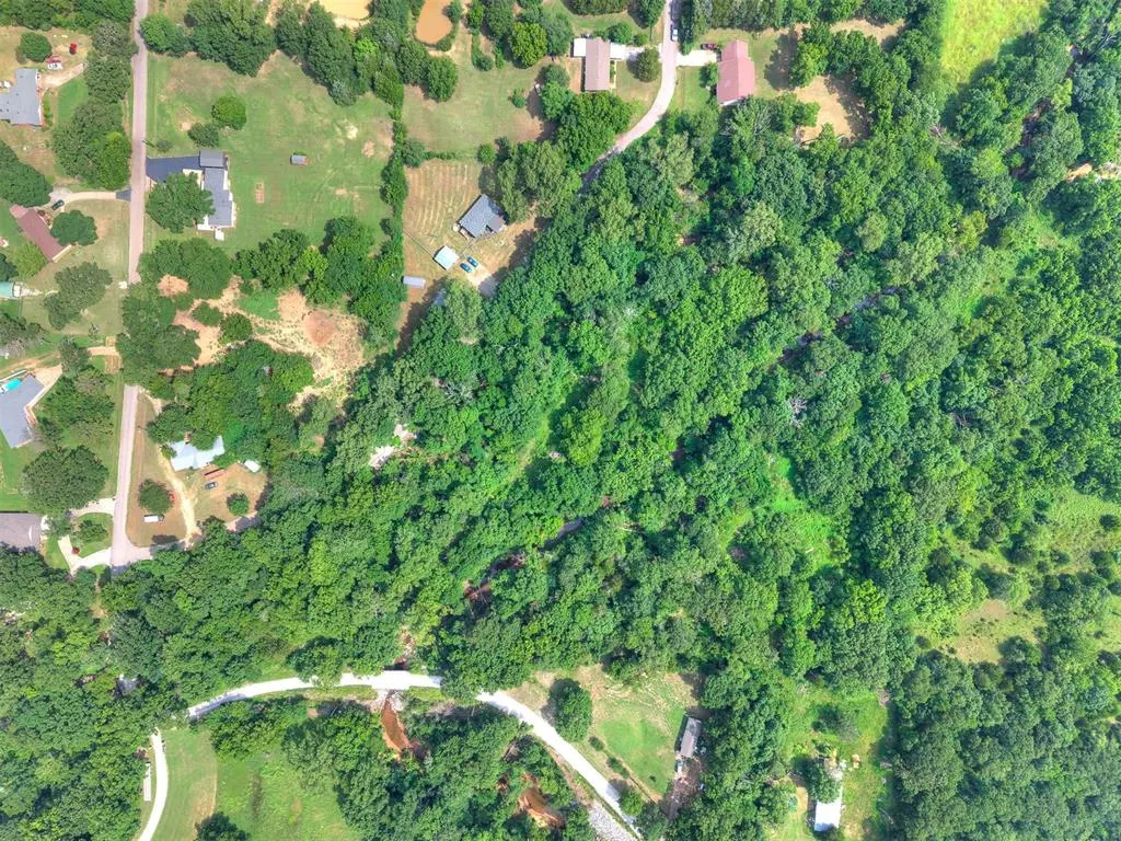 Photo 14 — 4 Hillcrest Drive, Shawnee, OK 74801