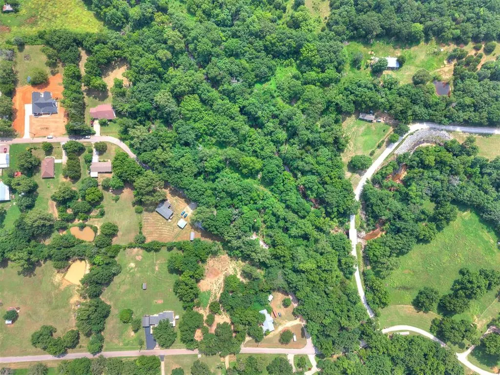 Photo 32 — 4 Hillcrest Drive, Shawnee, OK 74801