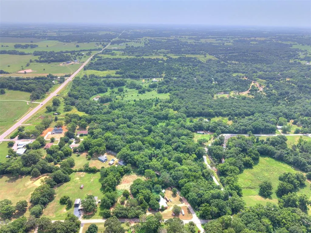 Photo 37 — 4 Hillcrest Drive, Shawnee, OK 74801