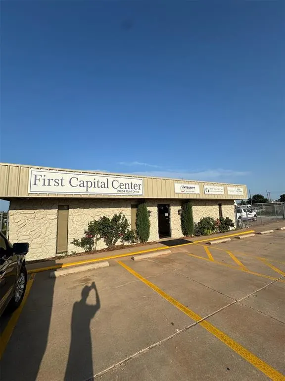 Front exterior — 2024 Ruhl Drive, Guthrie, OK 73044