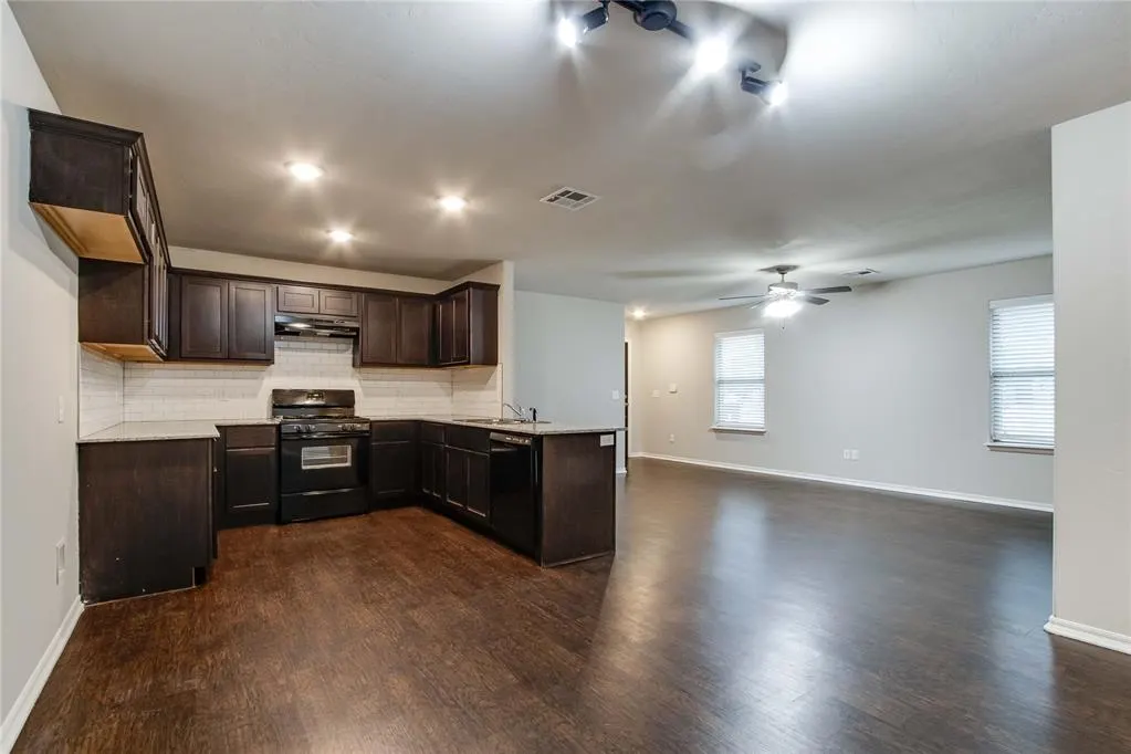 Photo 13 — 8813 SW 45th Street, Oklahoma City, OK 73179