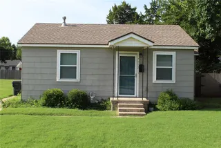 Sold home at 7002 NW 50th Street