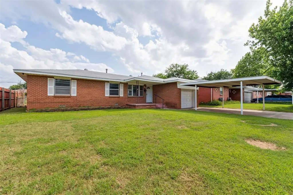Photo 2 — 3020 SE 20th Street, Del City, OK 73115
