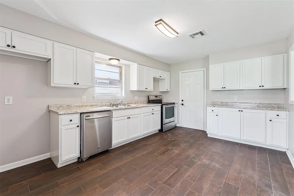 Photo 12 — 3020 SE 20th Street, Del City, OK 73115