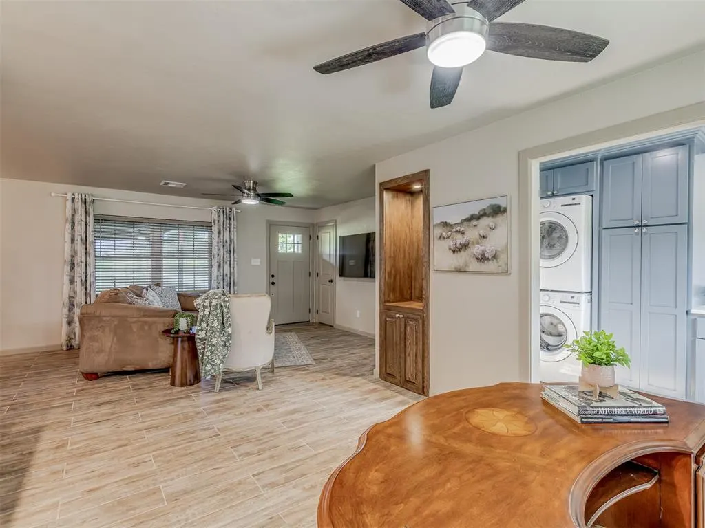 Photo 13 — 708 S Basket Street, Cyril, OK 73029