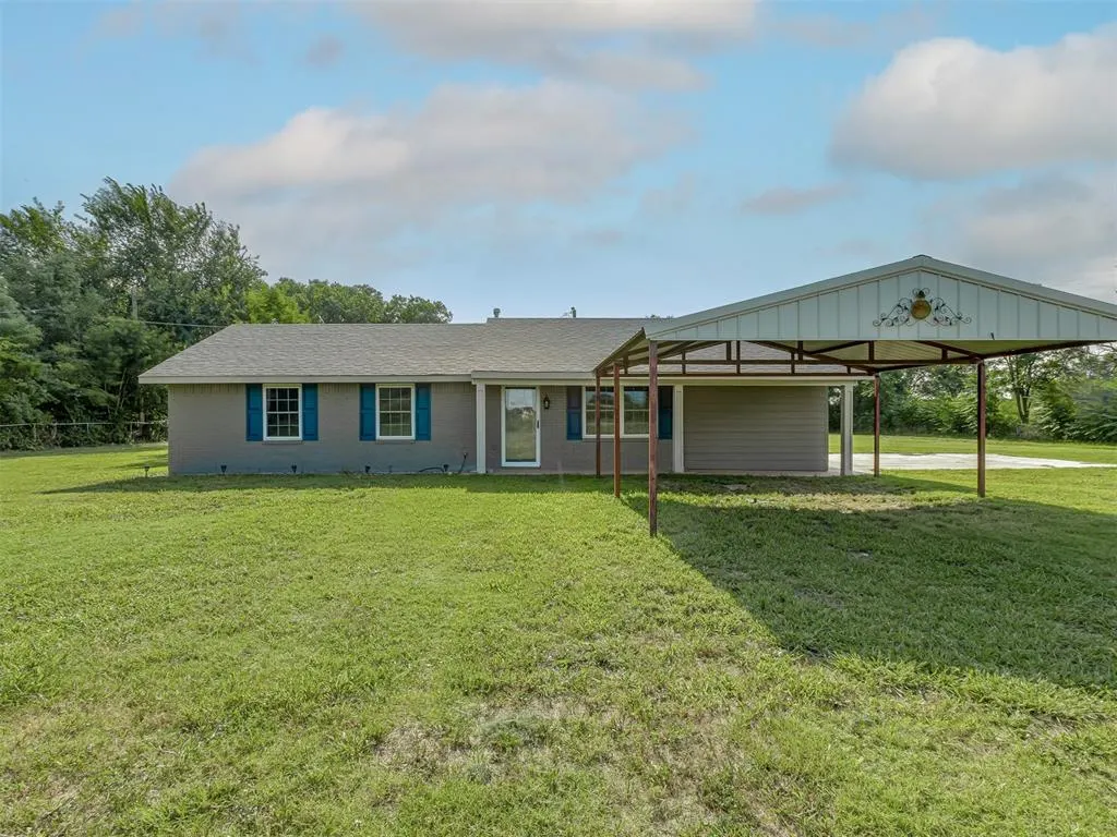 Photo 32 — 708 S Basket Street, Cyril, OK 73029