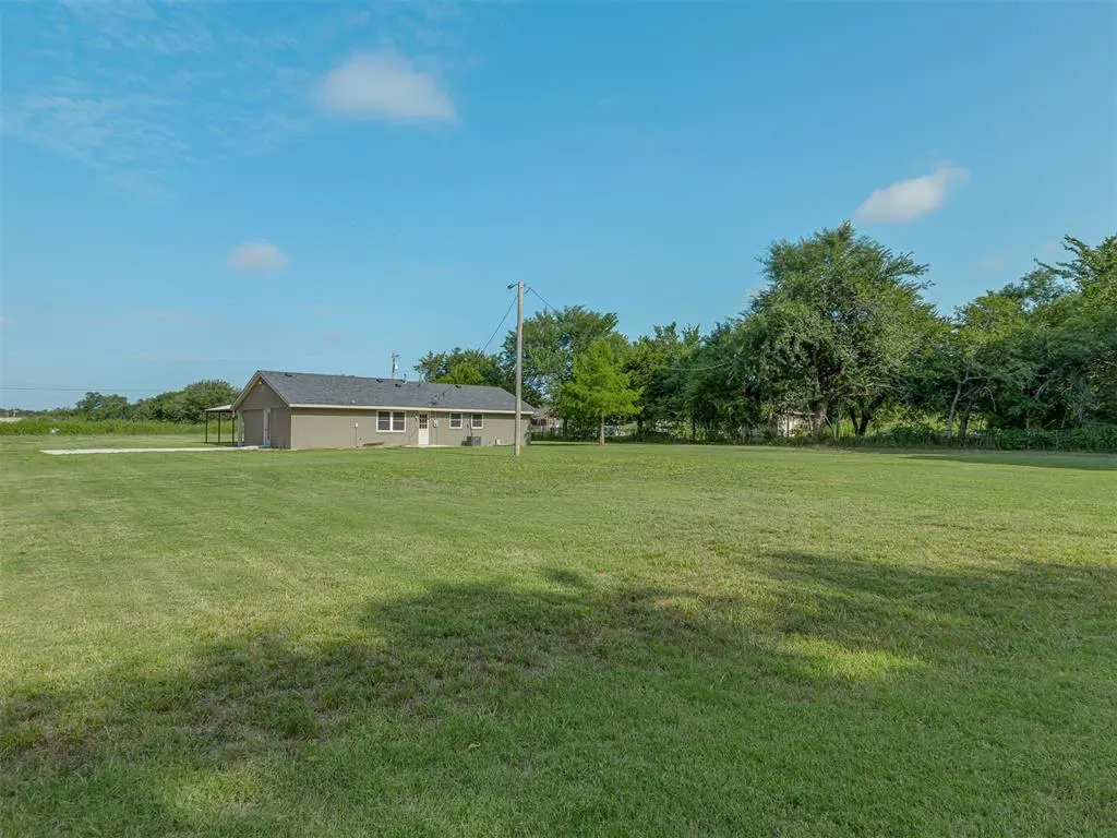 Photo 35 — 708 S Basket Street, Cyril, OK 73029