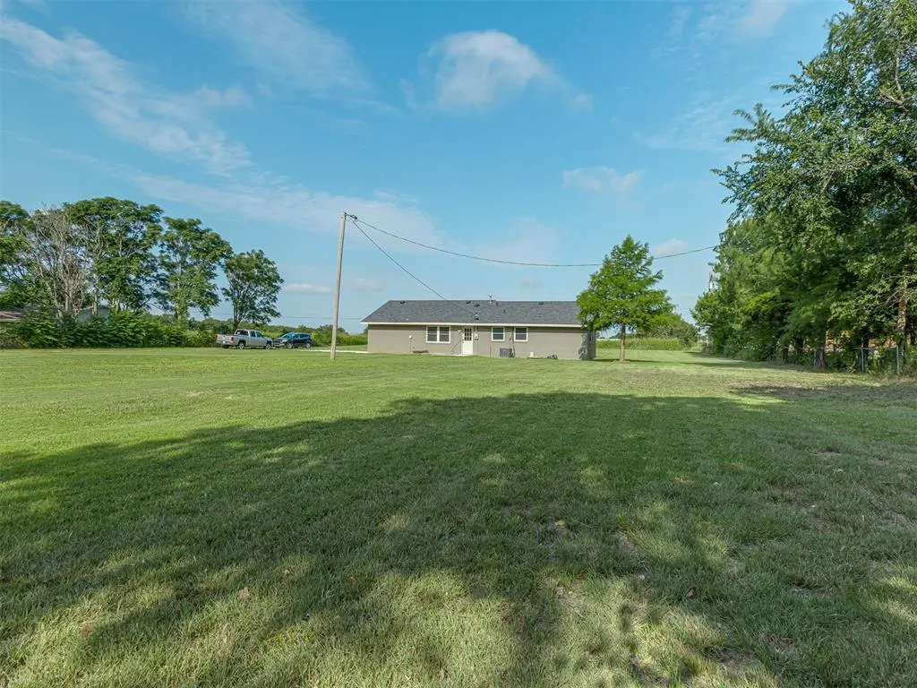 Photo 36 — 708 S Basket Street, Cyril, OK 73029