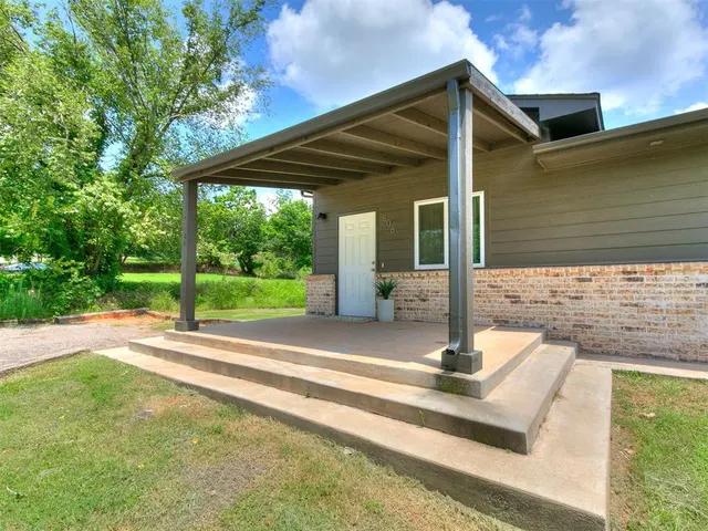 Photo 2 — 508 S Main Street, Luther, OK 73054