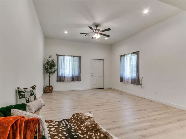 Photo 4 — 508 S Main Street, Luther, OK 73054