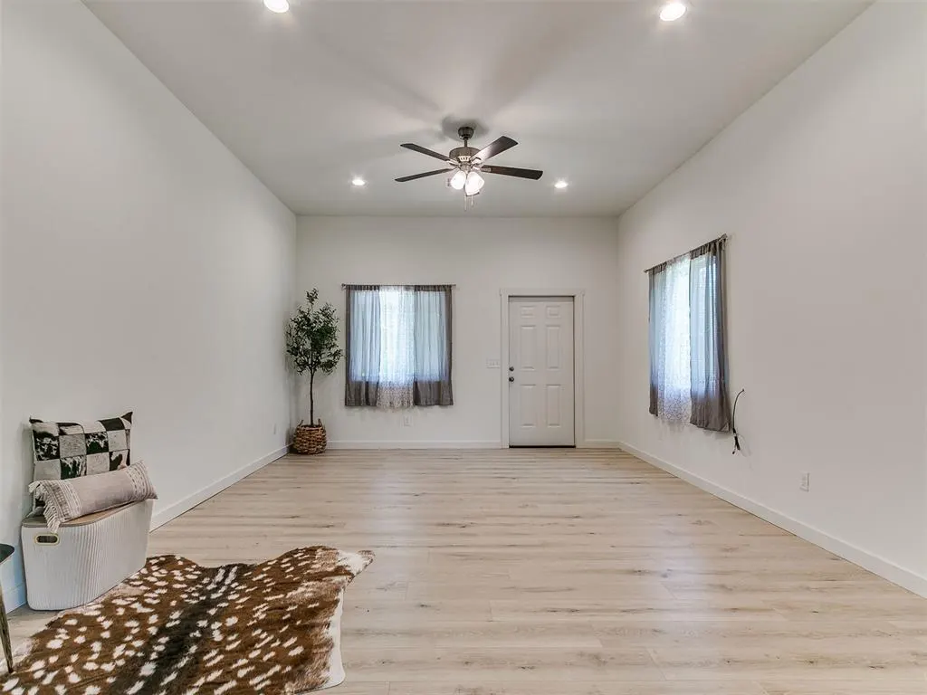 Photo 5 — 508 S Main Street, Luther, OK 73054