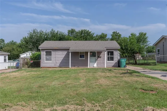 Photo 3 — 1635 S Everest Avenue, Oklahoma City, OK 73129