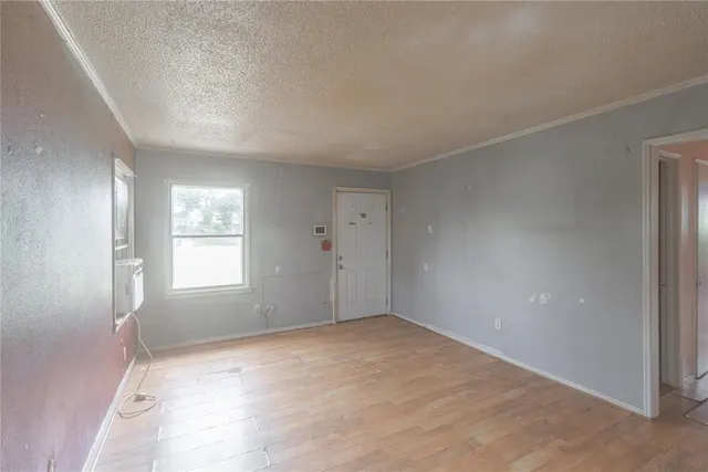 Photo 4 — 1635 S Everest Avenue, Oklahoma City, OK 73129