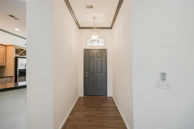 Photo 4 — 304 Coldbrook Circle, Edmond, OK 73003