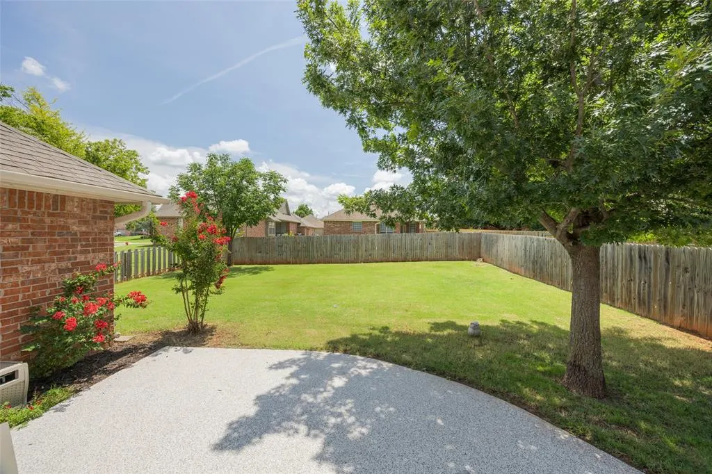 Photo 26 — 304 Coldbrook Circle, Edmond, OK 73003