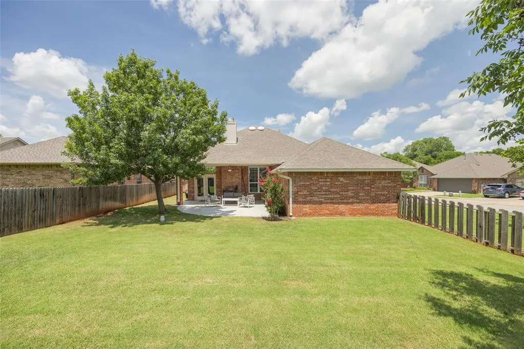 Photo 28 — 304 Coldbrook Circle, Edmond, OK 73003