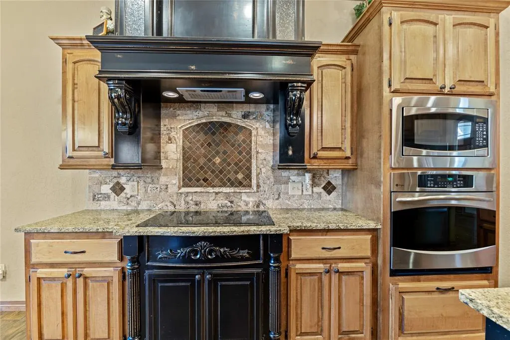 Photo 15 — 24191 E 996 Road, Weatherford, OK 73096
