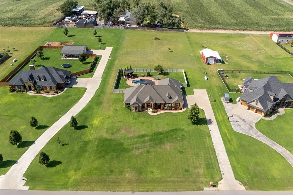 Photo 44 — 24191 E 996 Road, Weatherford, OK 73096