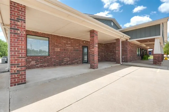 Photo 6 — 3601 N Harrison Station B, Shawnee, OK 74804