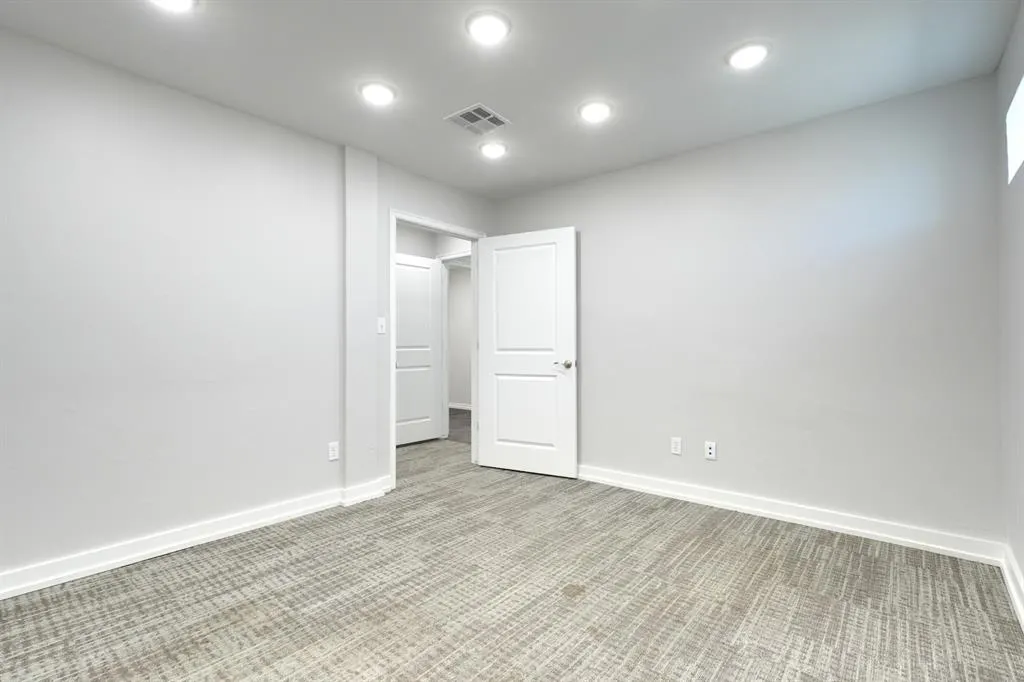 Photo 32 — 3601 N Harrison Station B, Shawnee, OK 74804