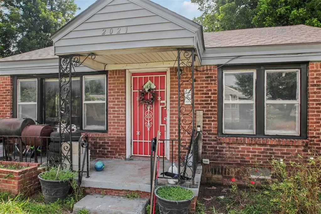 Photo 2 — 2021 N Page Avenue, Oklahoma City, OK 73111