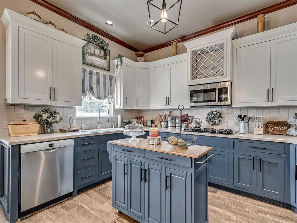 Photo 8 — 2005 Oak Circle, Piedmont, OK 73078