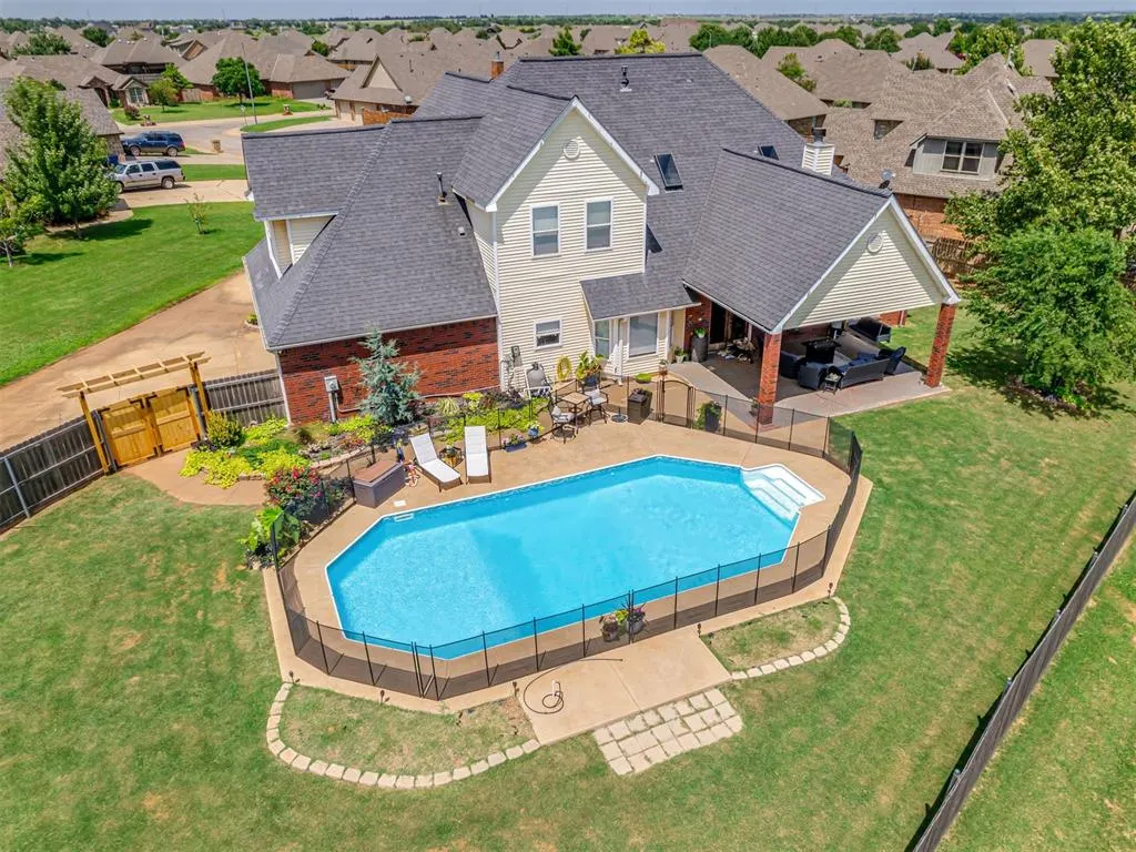 Photo 47 — 2005 Oak Circle, Piedmont, OK 73078