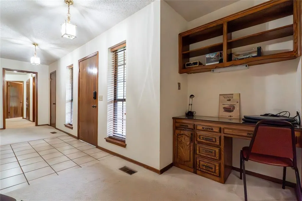 Photo 11 — 205 Randolph Road, Clinton, OK 73601