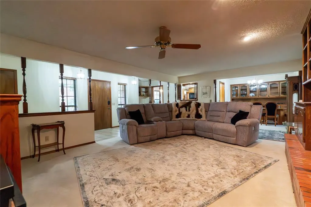 Photo 13 — 205 Randolph Road, Clinton, OK 73601
