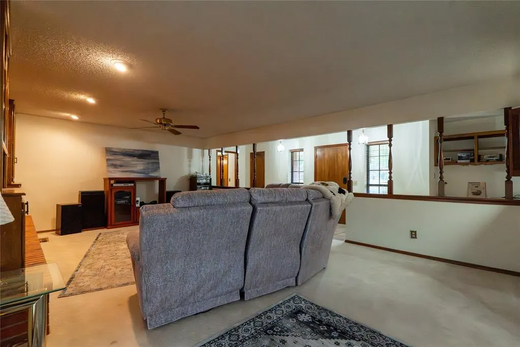 Photo 14 — 205 Randolph Road, Clinton, OK 73601