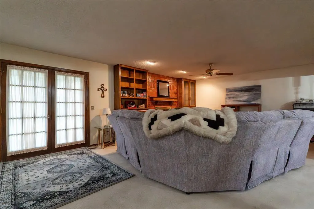Photo 15 — 205 Randolph Road, Clinton, OK 73601