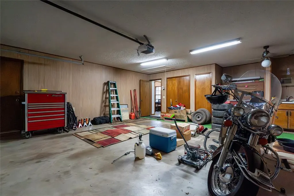 Photo 39 — 205 Randolph Road, Clinton, OK 73601